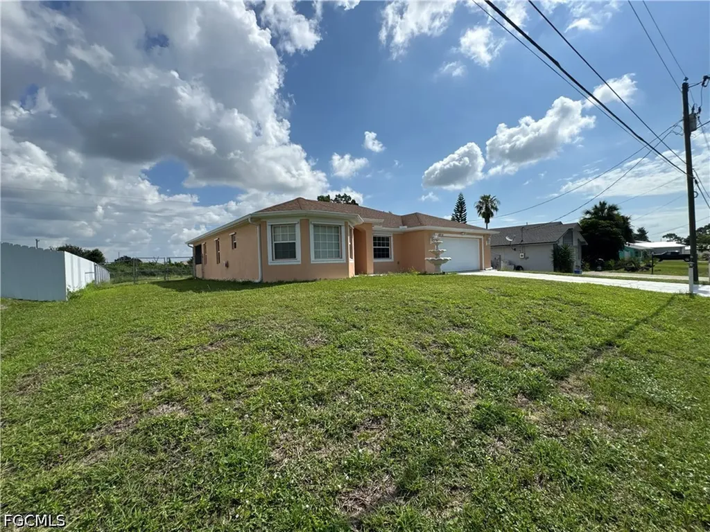 4914 7th Street W Lehigh Acres FL 33971