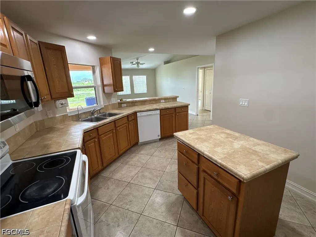 4914 7th Street W Lehigh Acres FL 33971