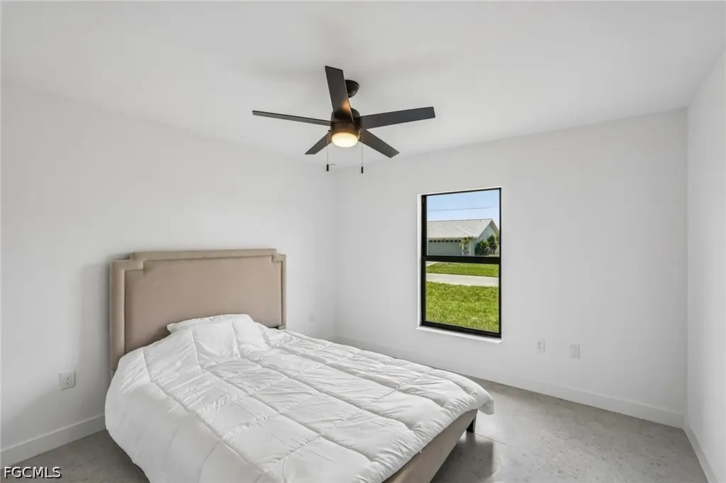 2800 NW 10th Street Cape Coral FL 33993