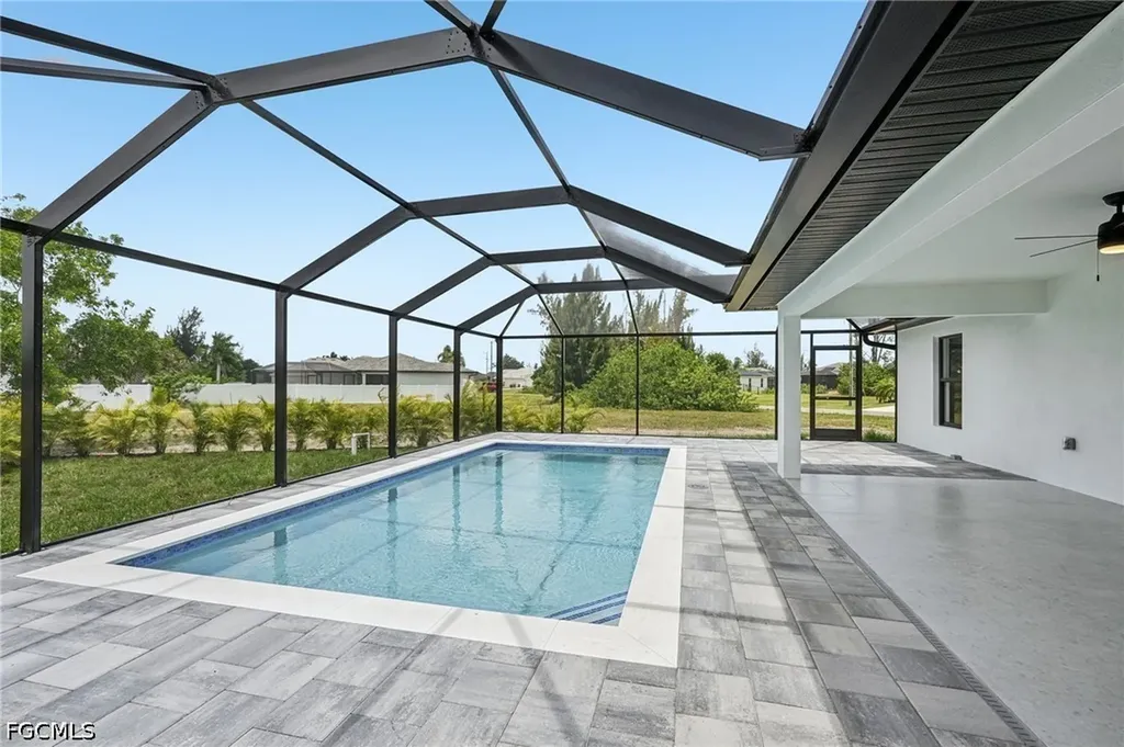 2800 NW 10th Street Cape Coral FL 33993