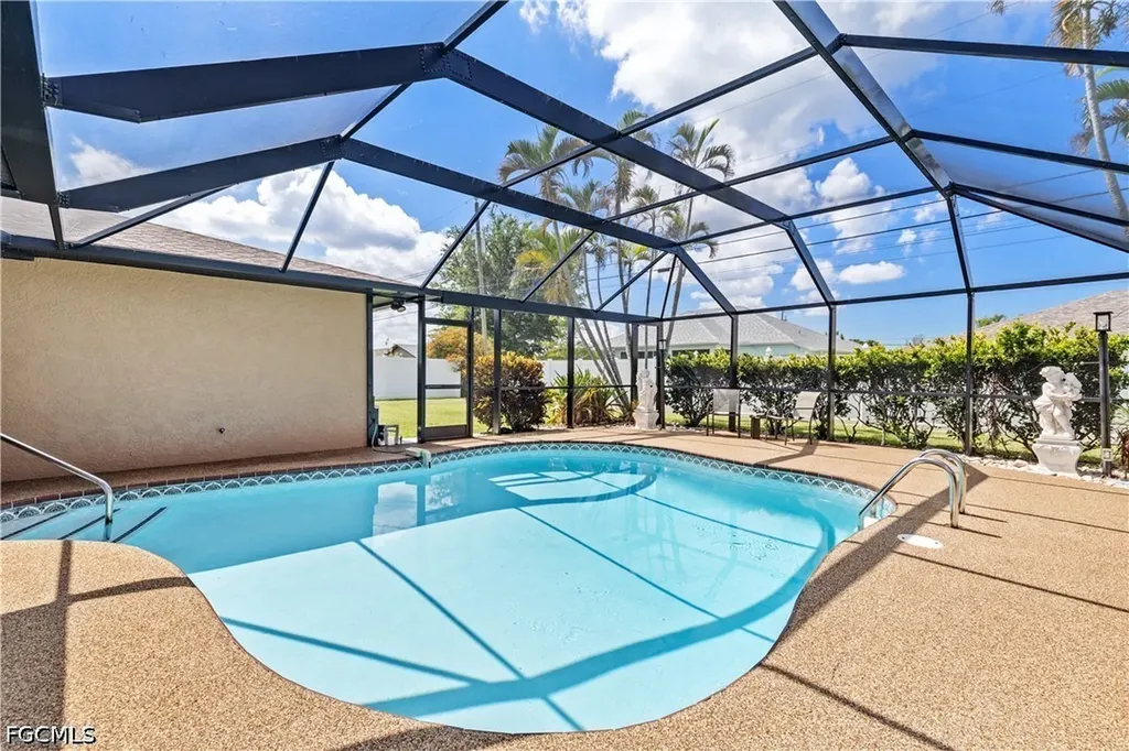 414 SE 31st Street Cape Coral FL 33904