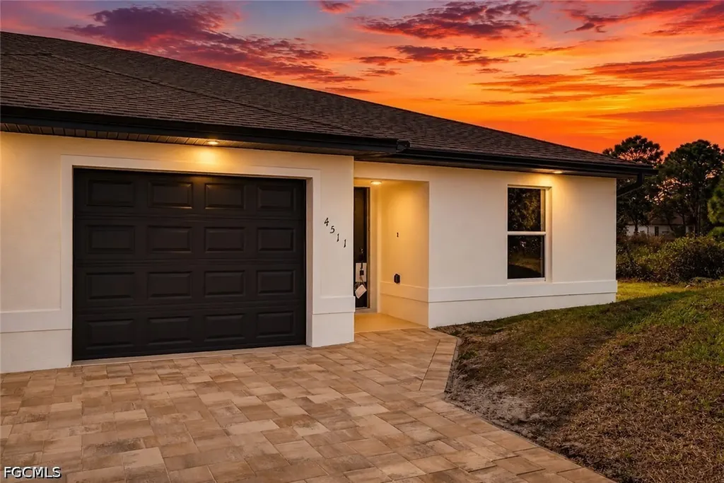 4509-4511 28th Street SW Lehigh Acres FL 33973