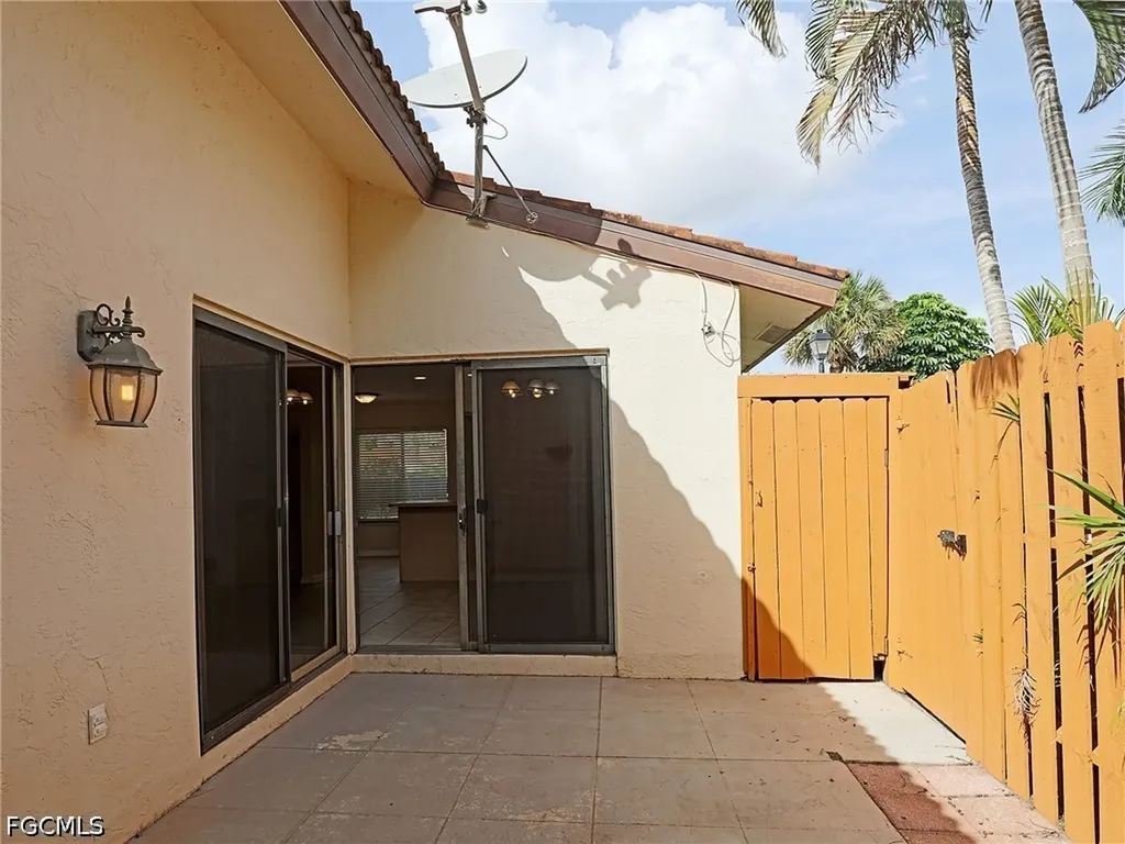 1420 Park Shore Circle Fort Myers FL 33901
