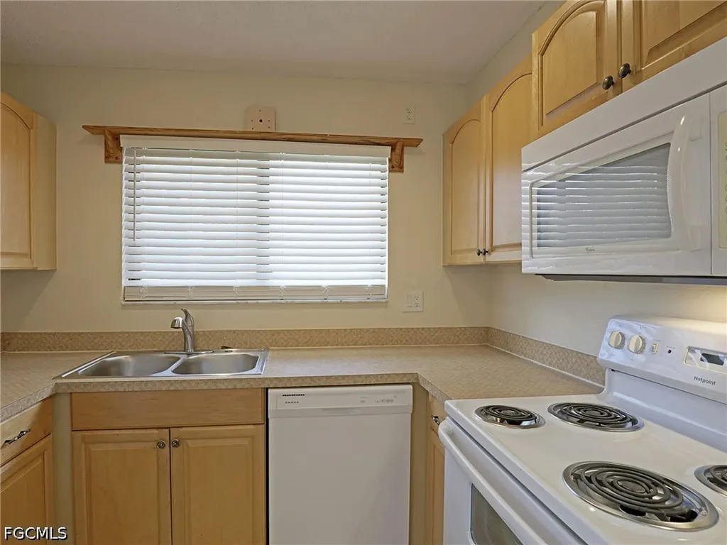 1420 Park Shore Circle Fort Myers FL 33901