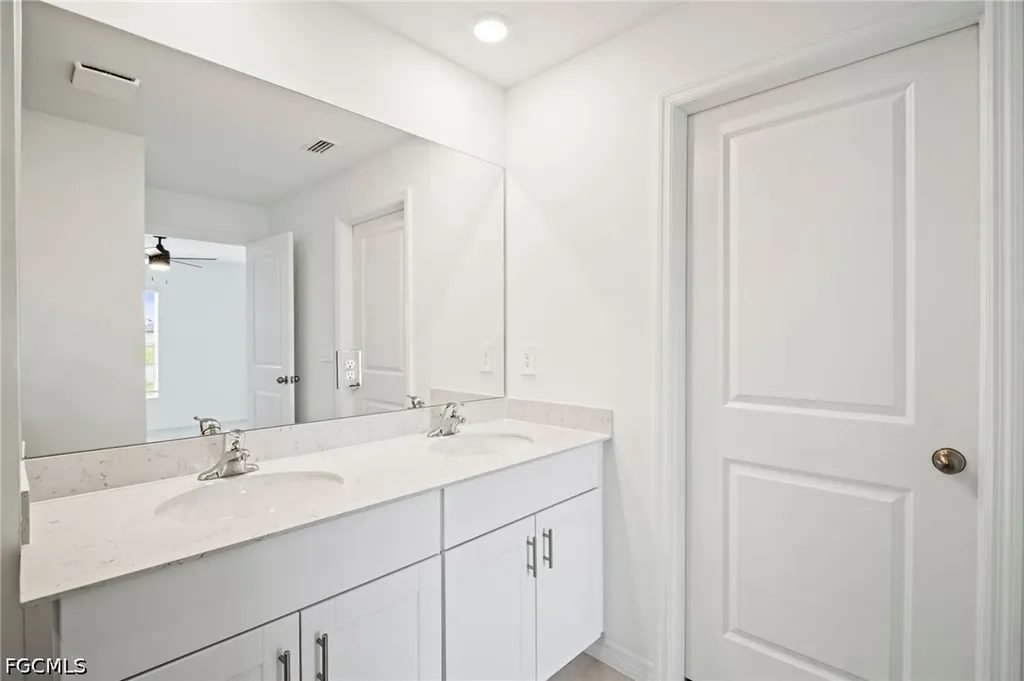 17556 Monte Isola Way North Fort Myers FL 33917