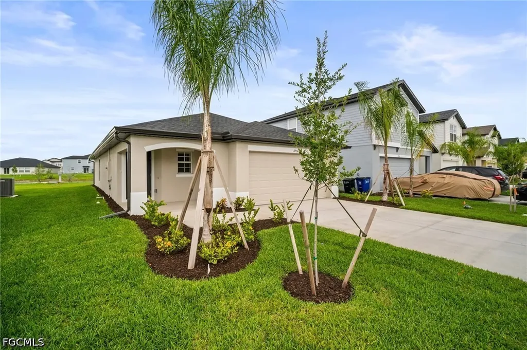 17556 Monte Isola Way North Fort Myers FL 33917