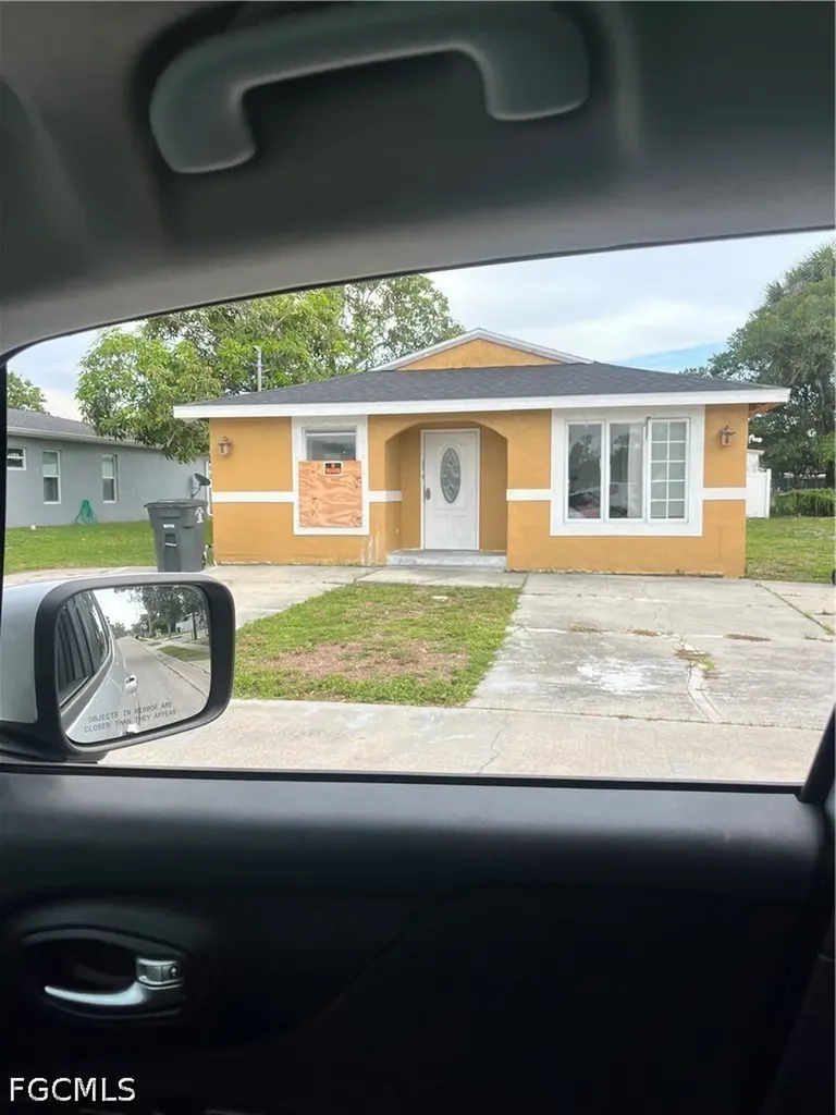 3120 Douglas Avenue Fort Myers FL 33916