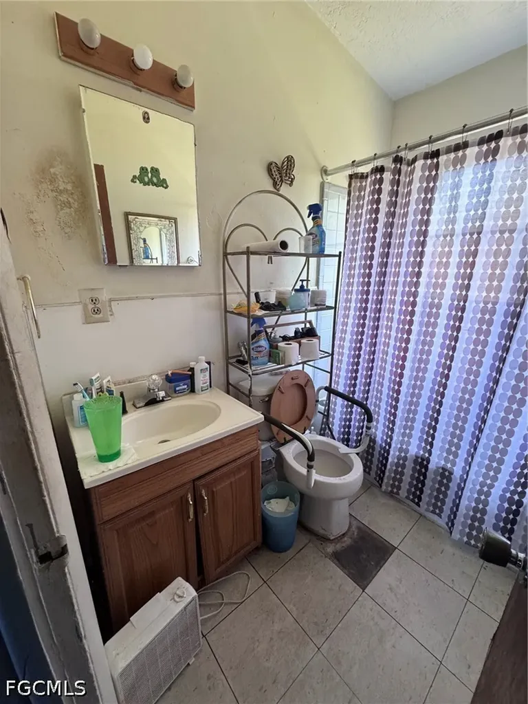 1125 Marsh Avenue Fort Myers FL 33905