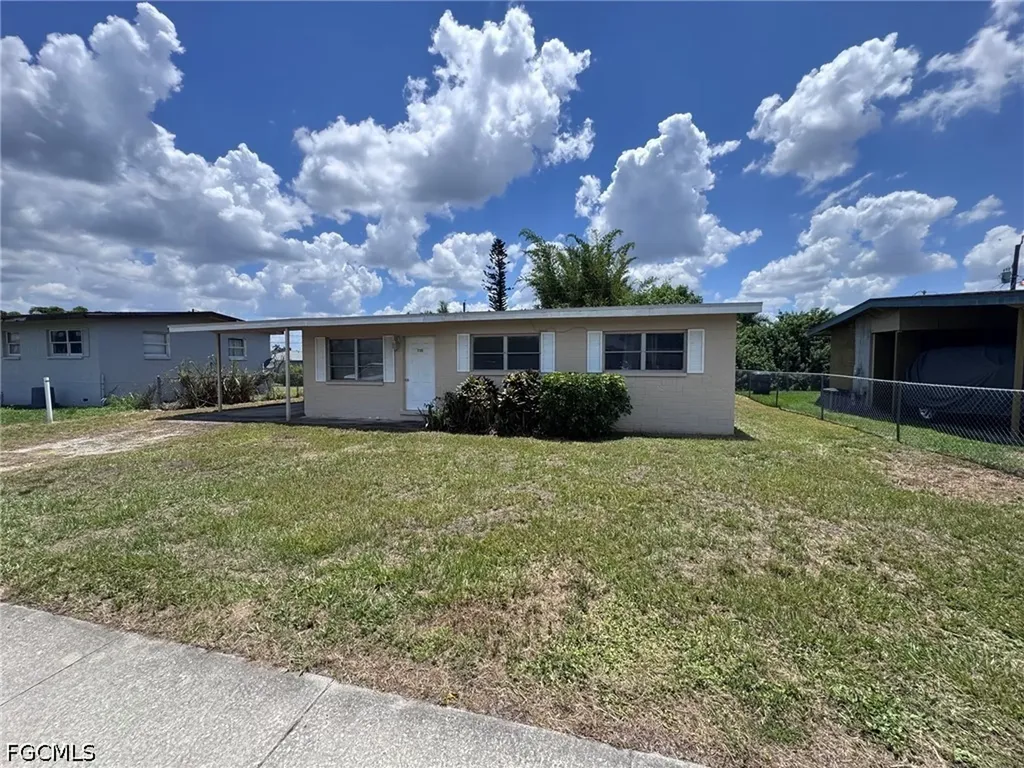 1125 Marsh Avenue Fort Myers FL 33905