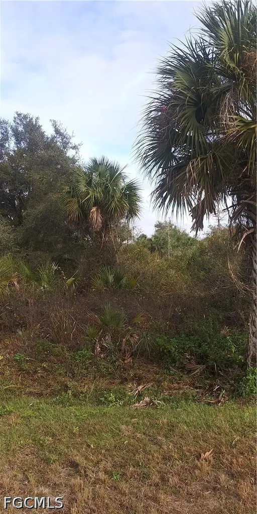 30 Avenue SE Naples FL 34117