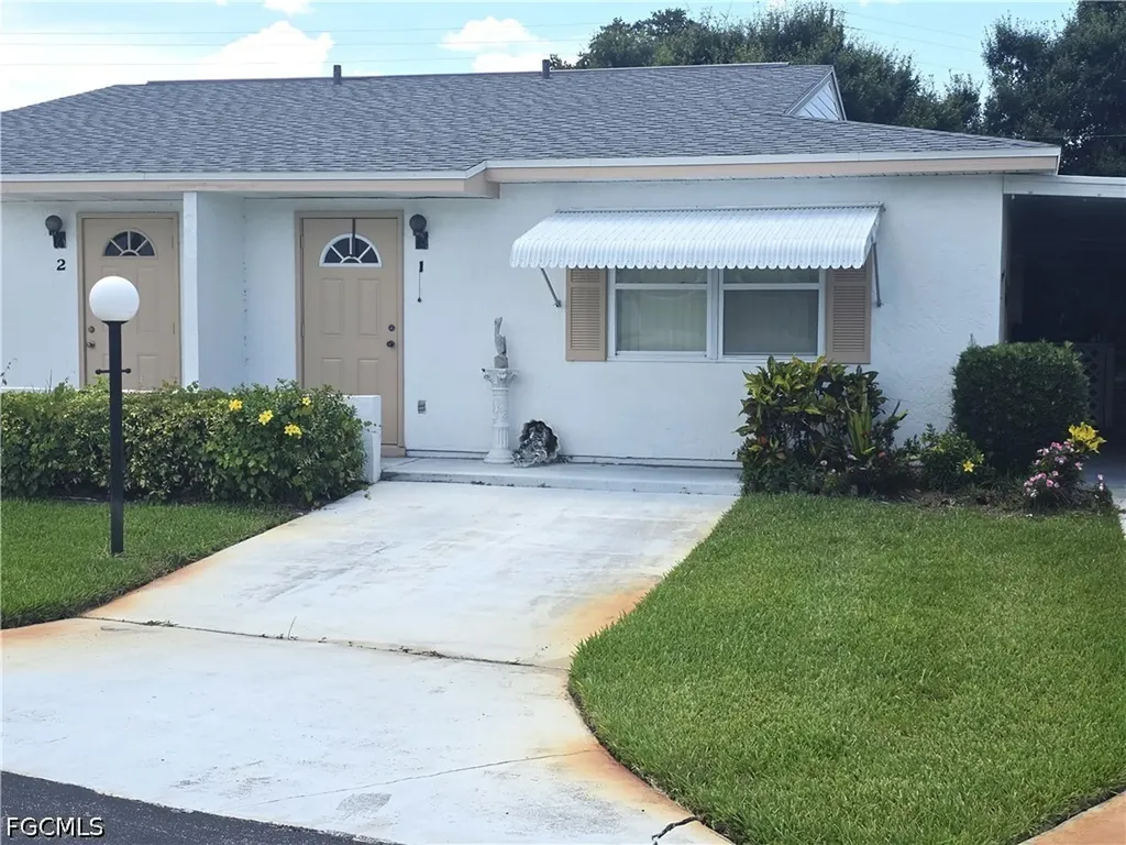 1 Dutch Iris Lane Lehigh Acres FL 33936