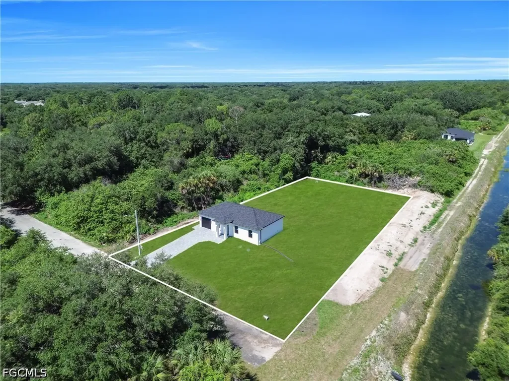 1923 Johns Avenue Lehigh Acres FL 33972