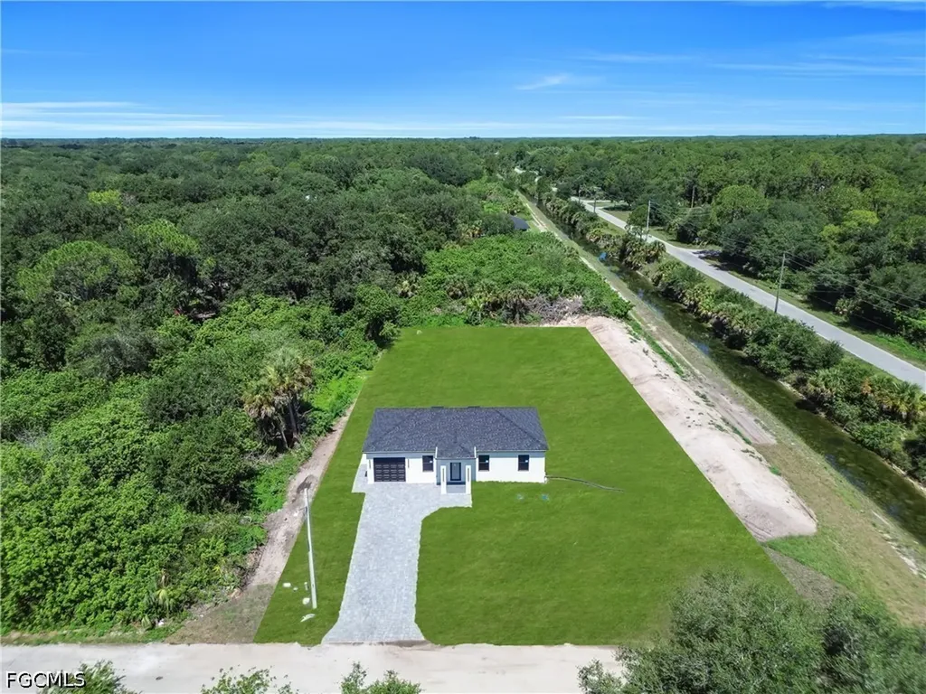 1923 Johns Avenue Lehigh Acres FL 33972