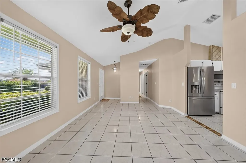 920 SW 28th Terrace Cape Coral FL 33914