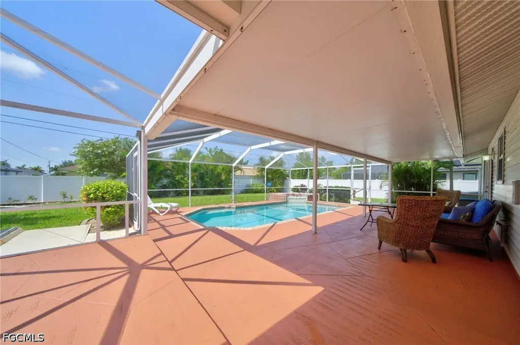 920 SW 28th Terrace Cape Coral FL 33914
