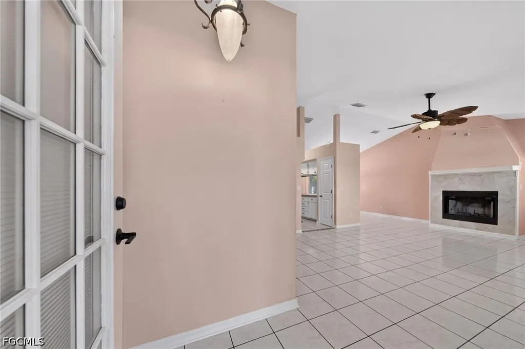920 SW 28th Terrace Cape Coral FL 33914
