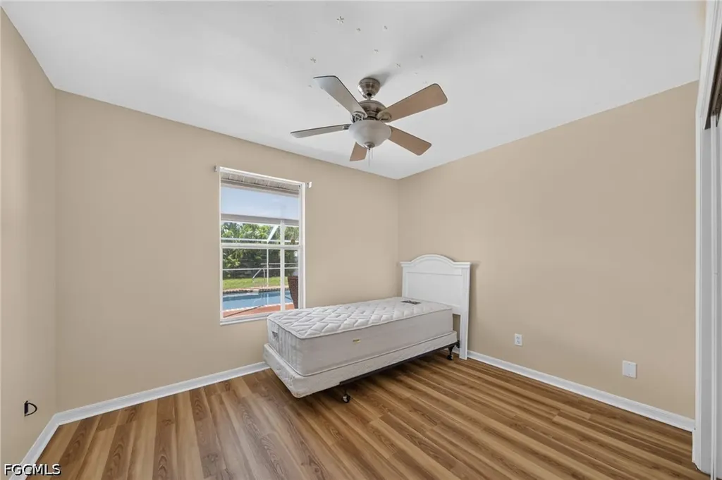 920 SW 28th Terrace Cape Coral FL 33914