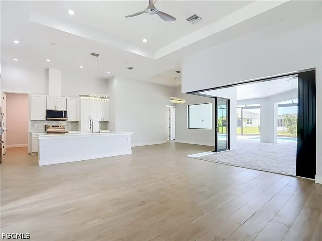 620 SW 26th Street Cape Coral FL 33914