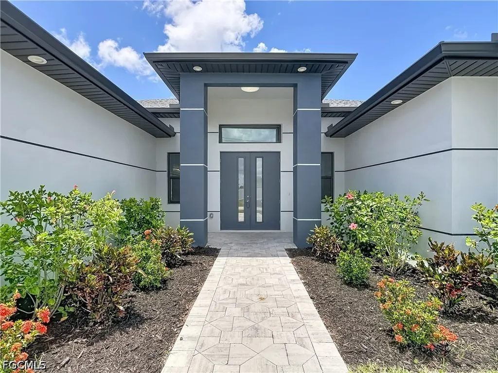 620 SW 26th Street Cape Coral FL 33914
