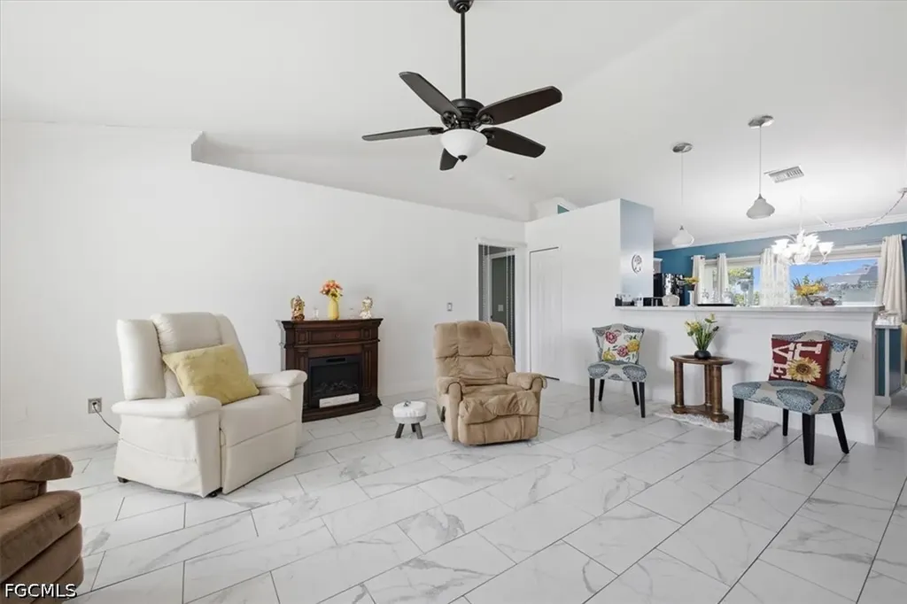 1902 NW 2nd Place Cape Coral FL 33993