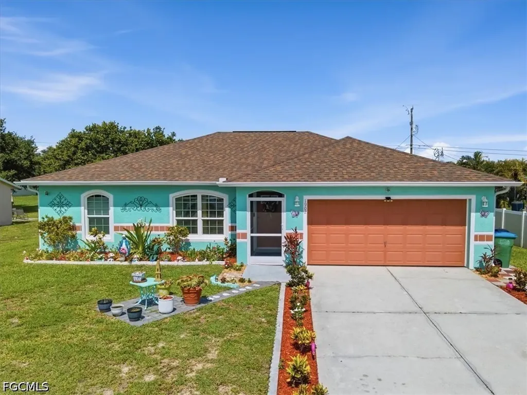 1902 NW 2nd Place Cape Coral FL 33993