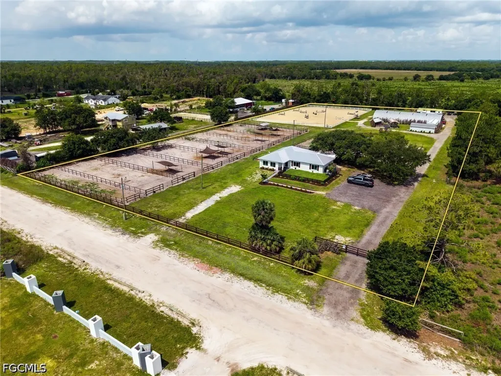 12090 Shawnee Road Fort Myers FL 33913