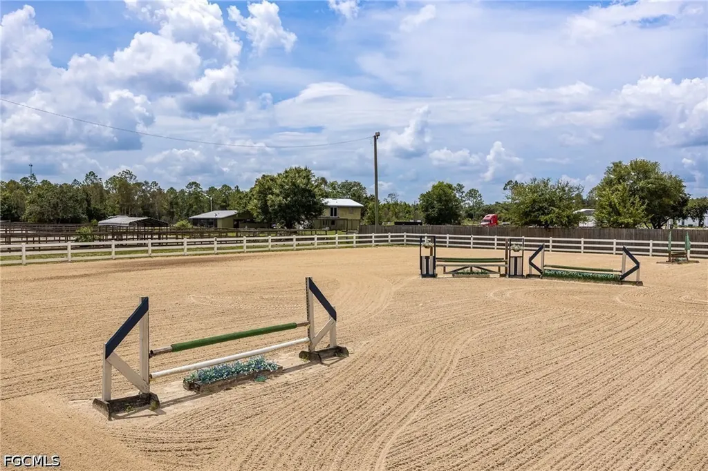 12090 Shawnee Road Fort Myers FL 33913