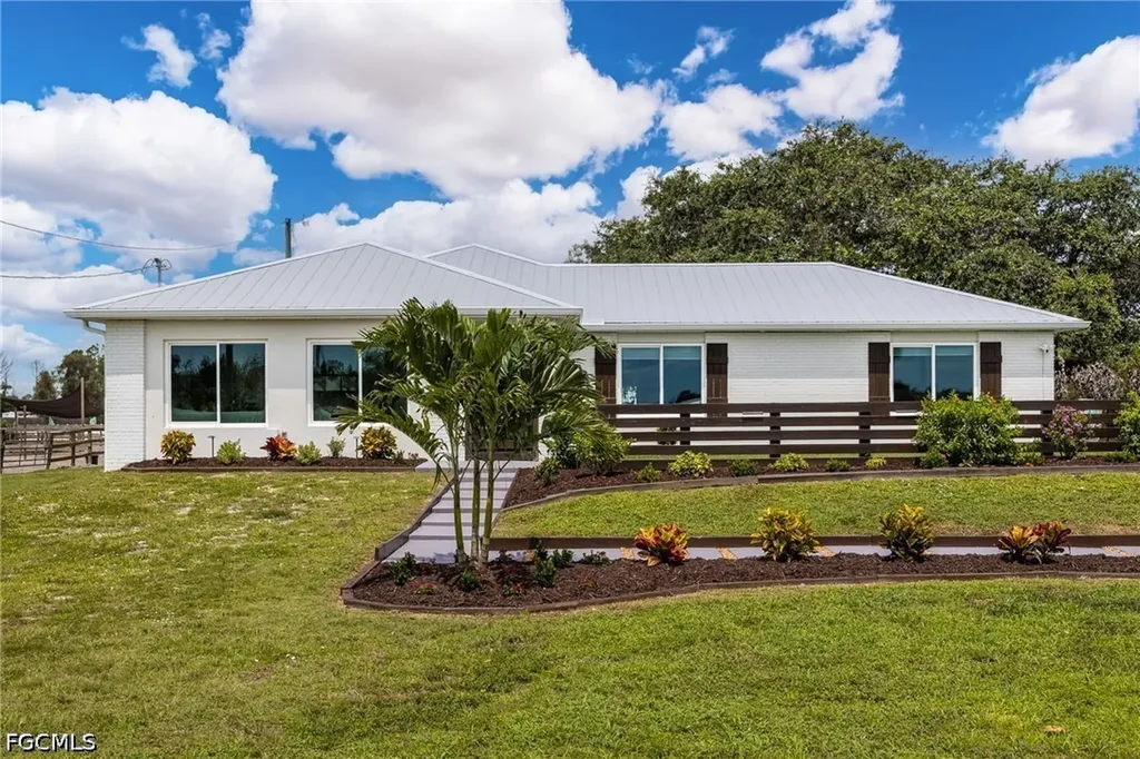 12090 Shawnee Road Fort Myers FL 33913