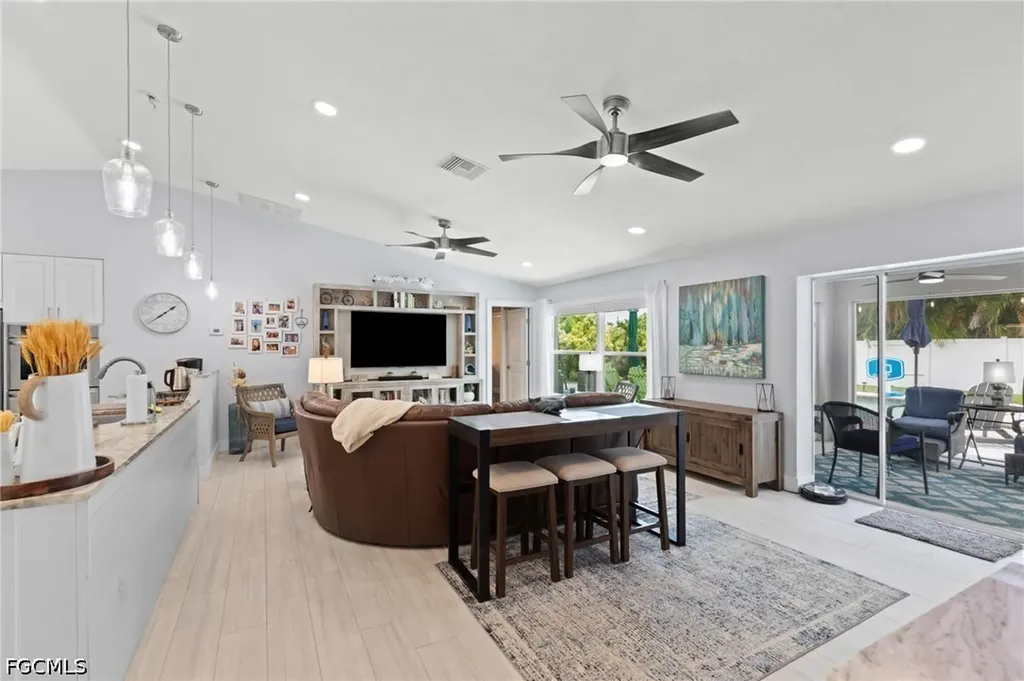 2914 SE 8th Avenue Cape Coral FL 33904