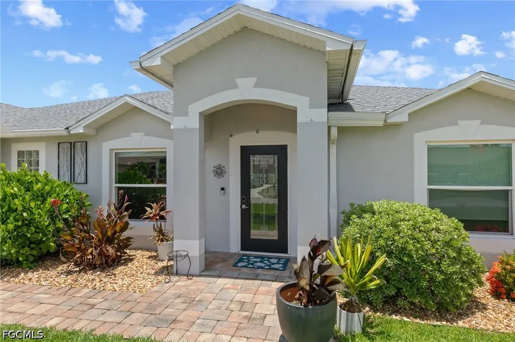 2914 SE 8th Avenue Cape Coral FL 33904