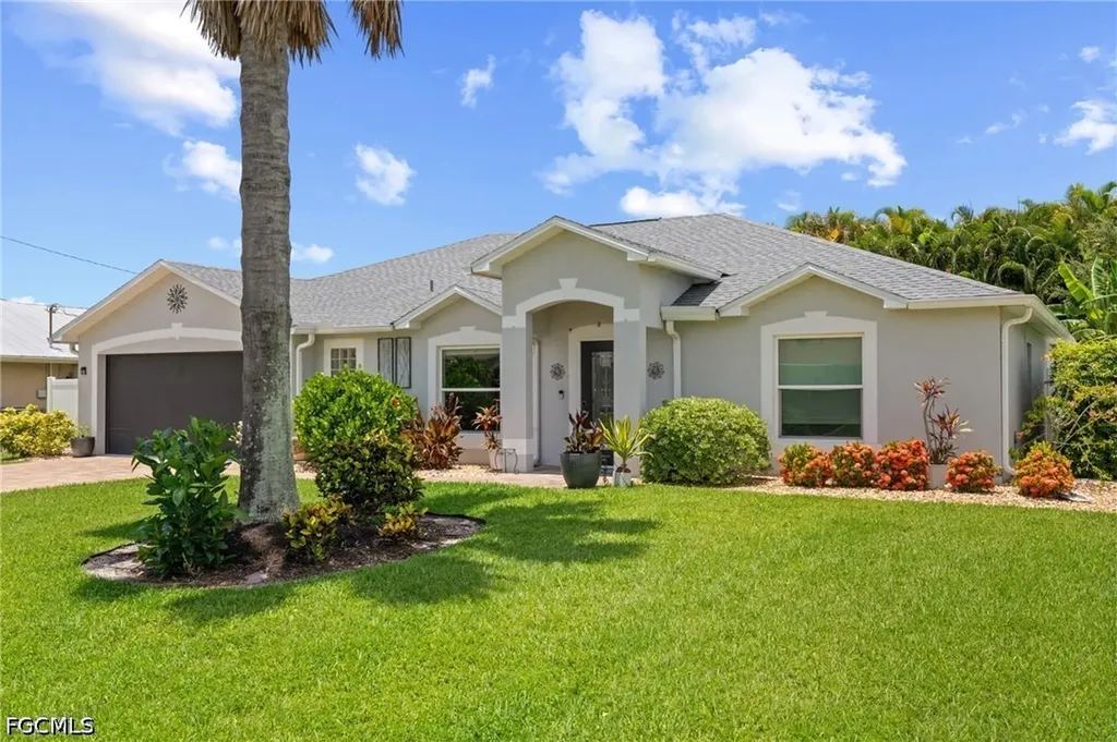 2914 SE 8th Avenue Cape Coral FL 33904