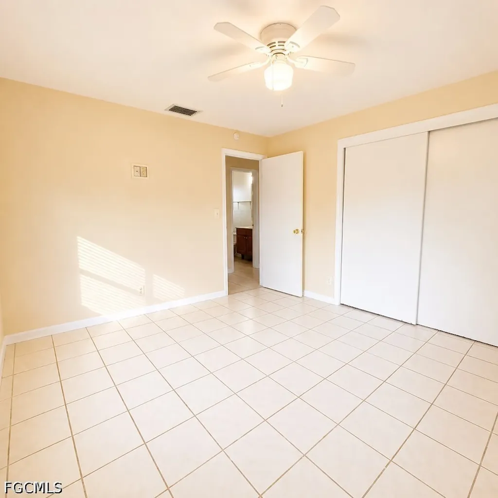 5469 6th Avenue Fort Myers FL 33907