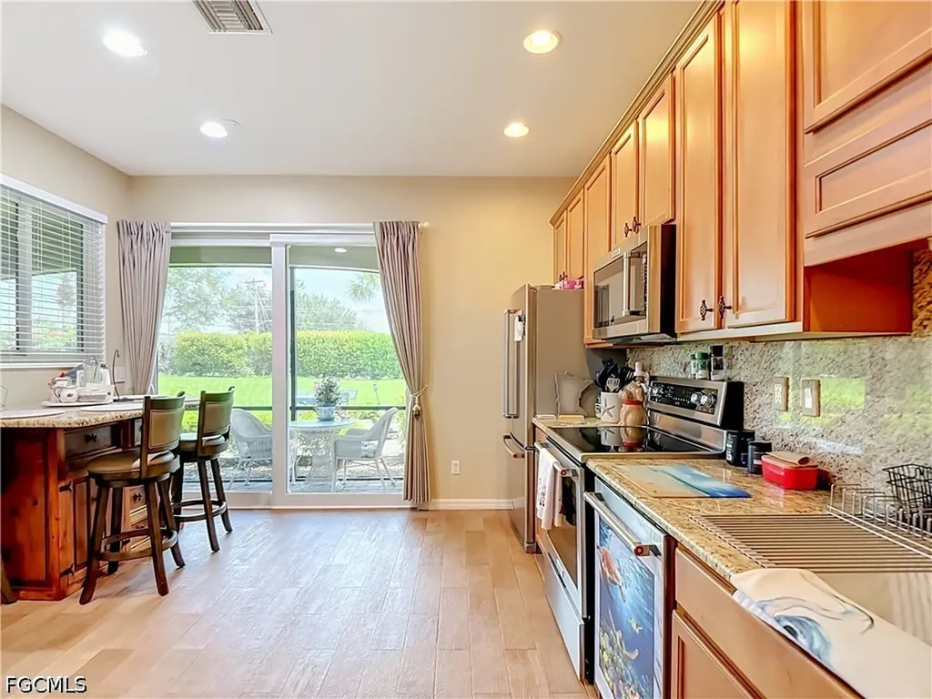 2401 Caslotti Way Cape Coral FL 33909