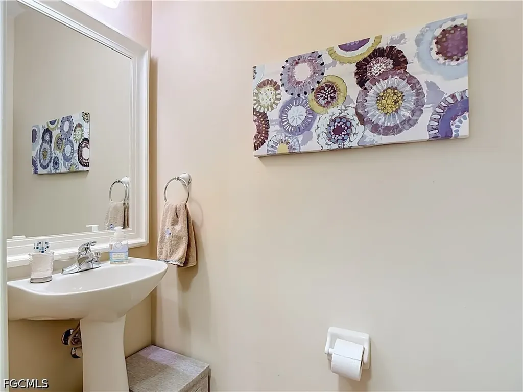 2401 Caslotti Way Cape Coral FL 33909
