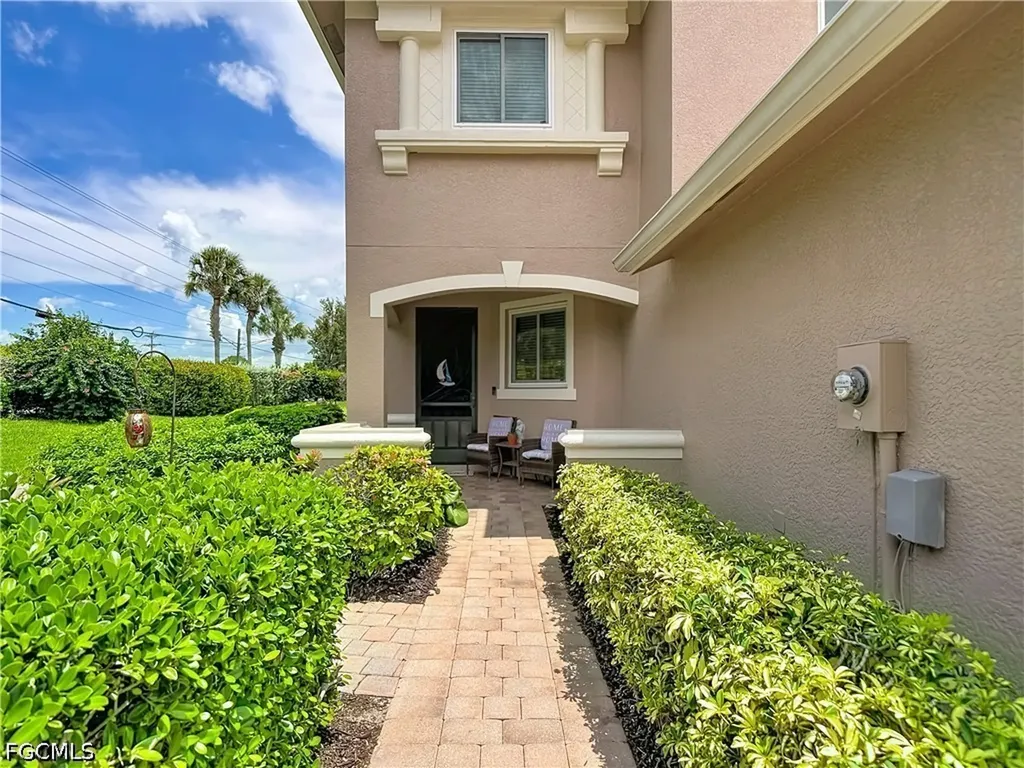 2401 Caslotti Way Cape Coral FL 33909