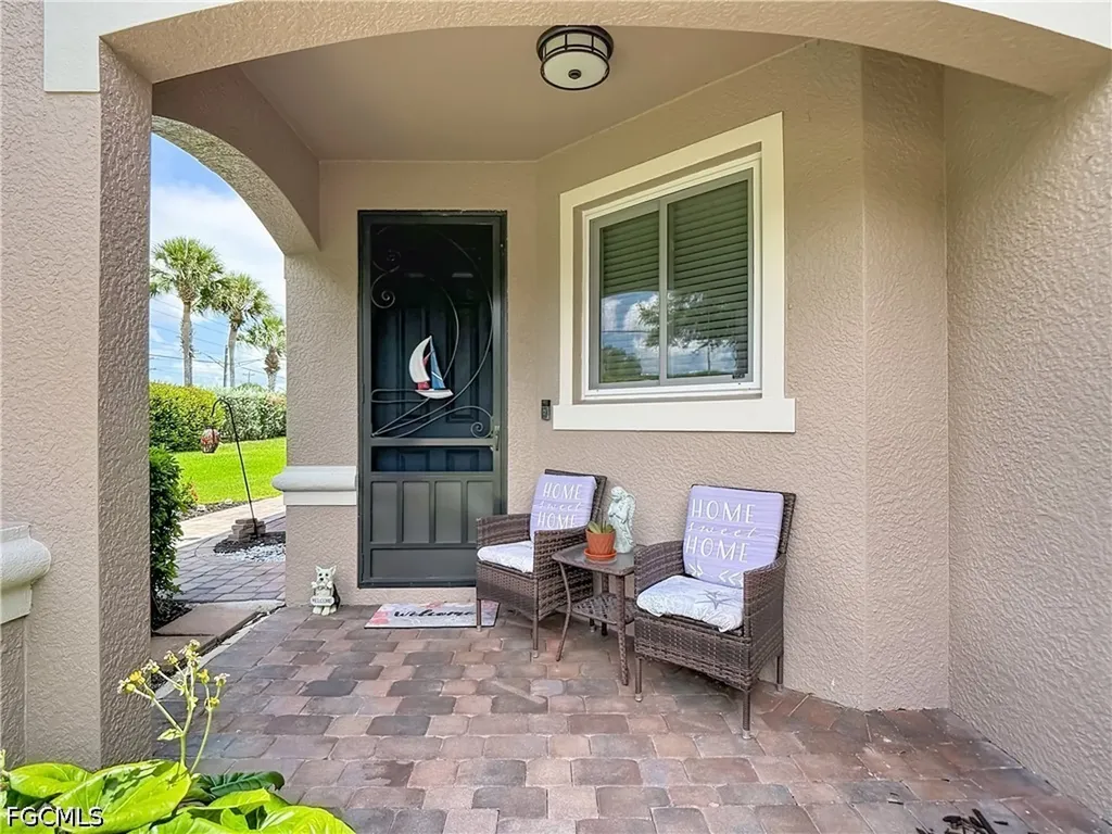 2401 Caslotti Way Cape Coral FL 33909