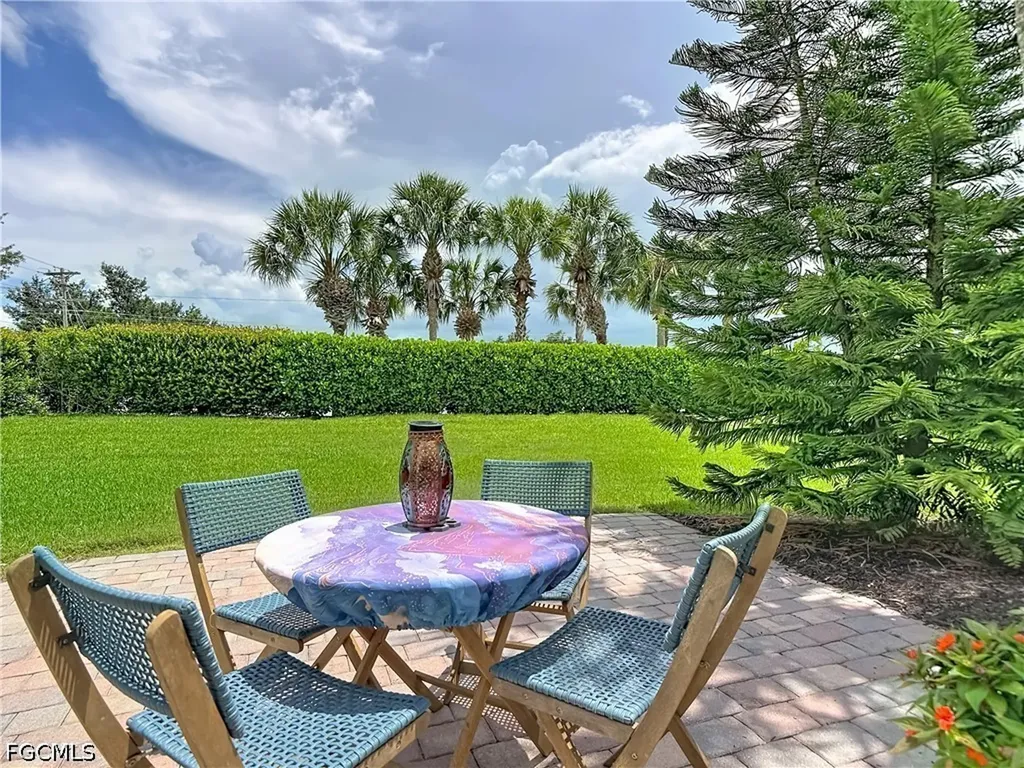 2401 Caslotti Way Cape Coral FL 33909
