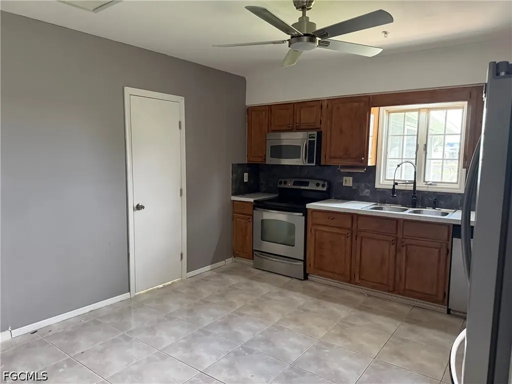 200 Arthur Avenue Lehigh Acres FL 33936