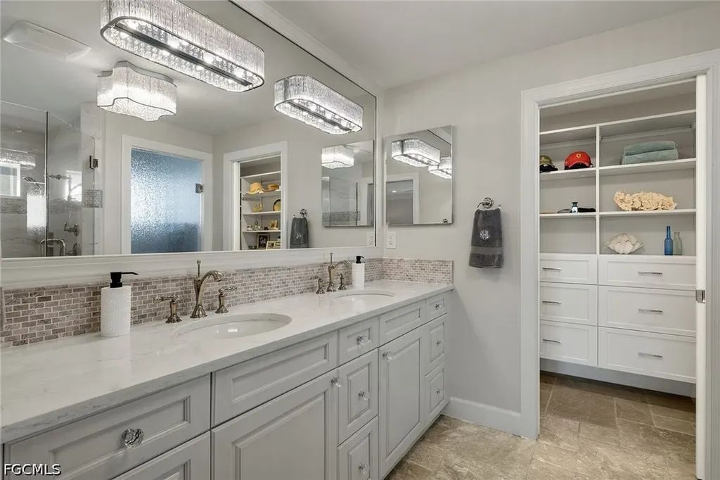 1674 Sabal Palm Drive Sanibel FL 33957