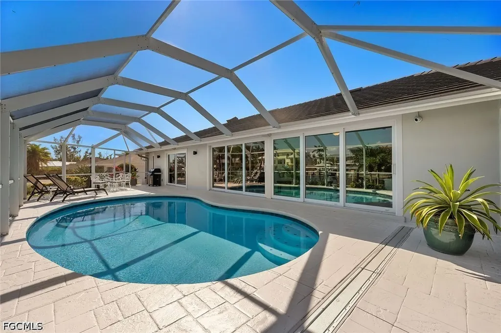1674 Sabal Palm Drive Sanibel FL 33957