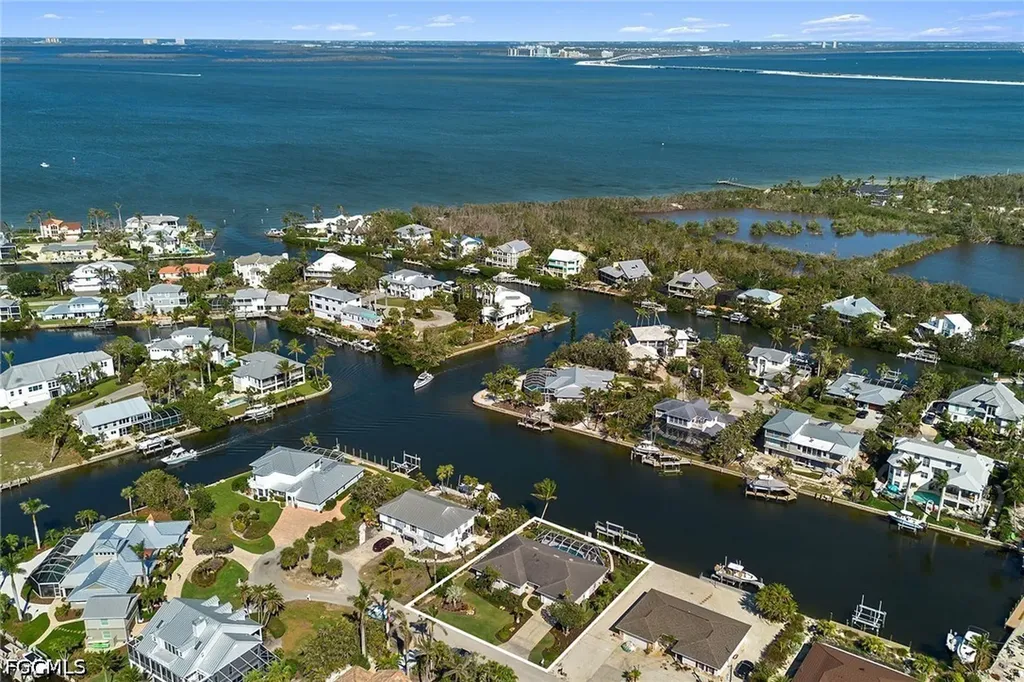 1674 Sabal Palm Drive Sanibel FL 33957