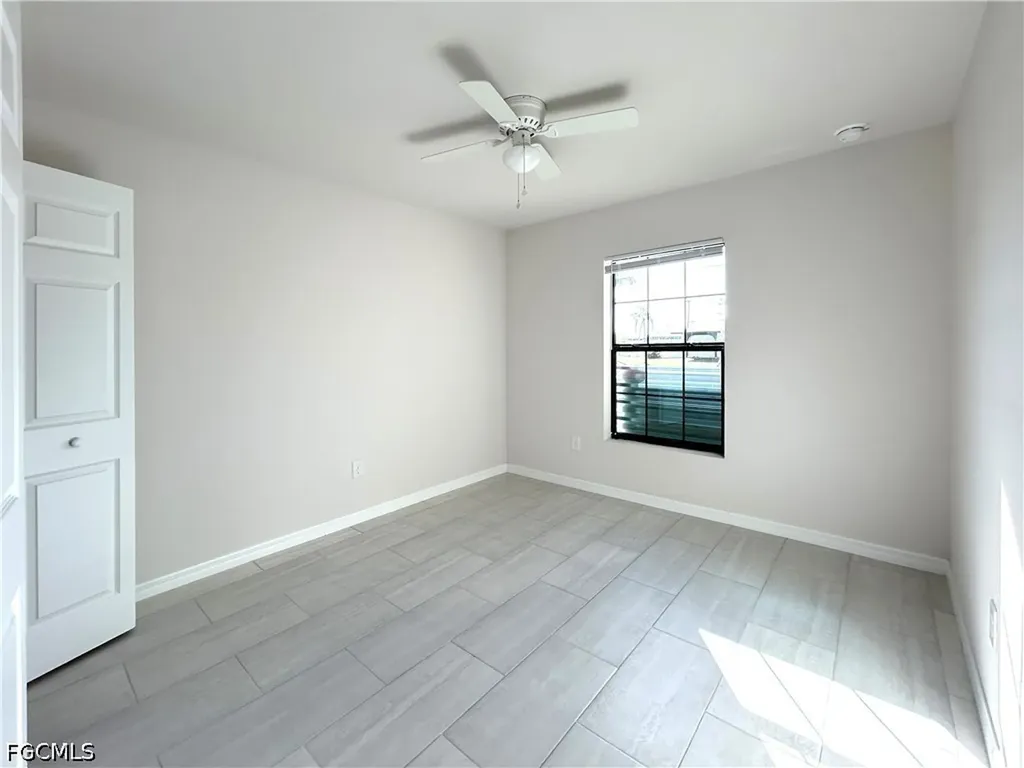 605 SE 14th Street Cape Coral FL 33990