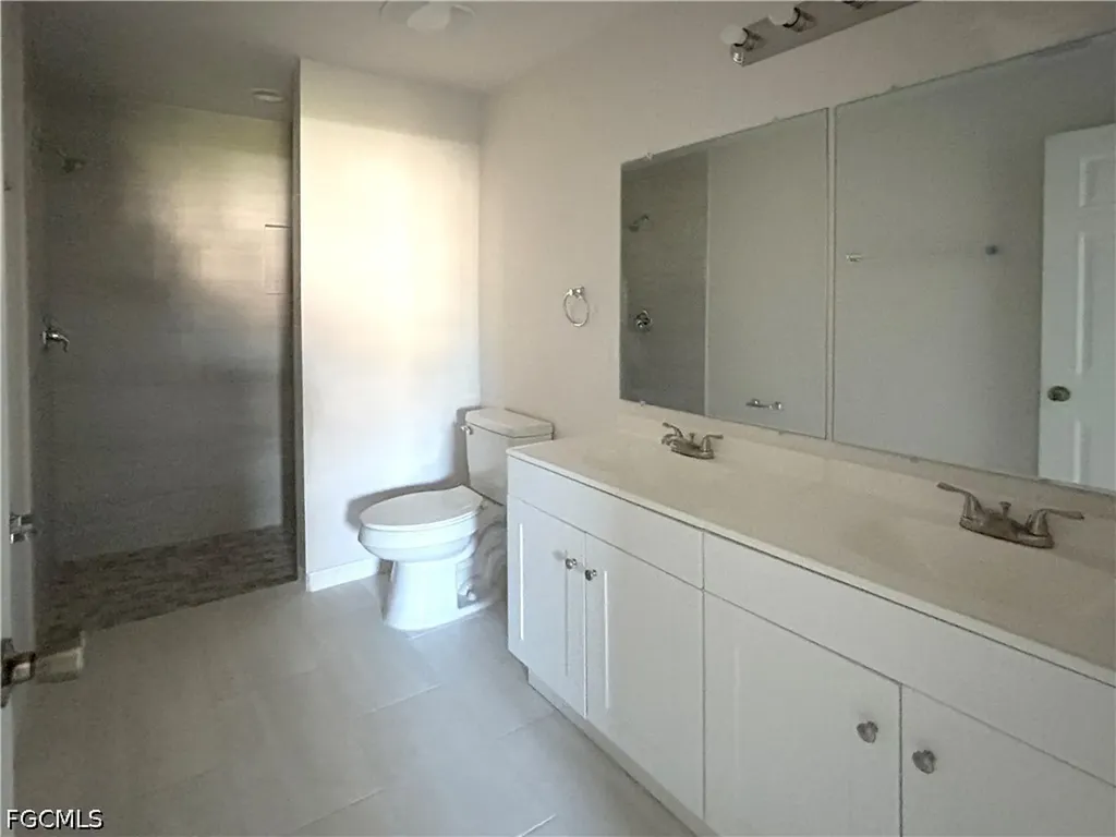 605 SE 14th Street Cape Coral FL 33990
