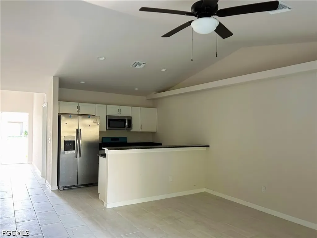 605 SE 14th Street Cape Coral FL 33990