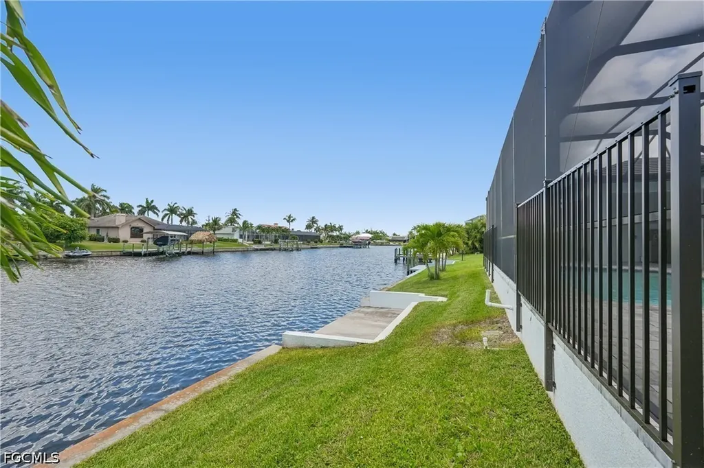 4916 SW 26th Avenue Cape Coral FL 33914