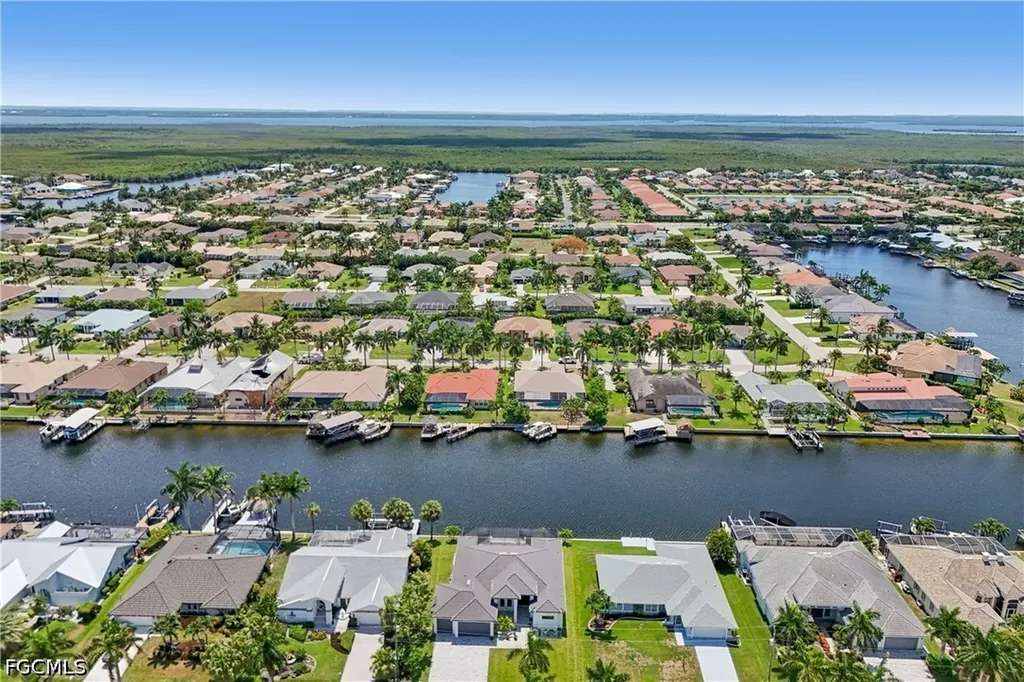4916 SW 26th Avenue Cape Coral FL 33914