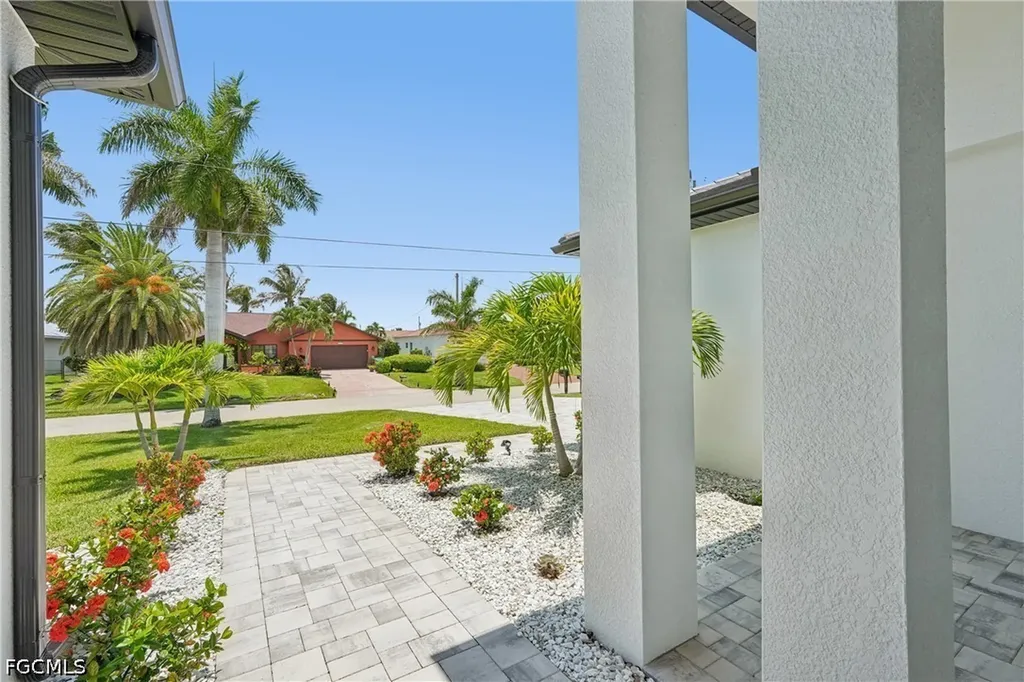 4916 SW 26th Avenue Cape Coral FL 33914