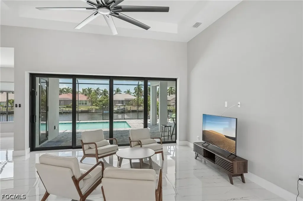 4916 SW 26th Avenue Cape Coral FL 33914