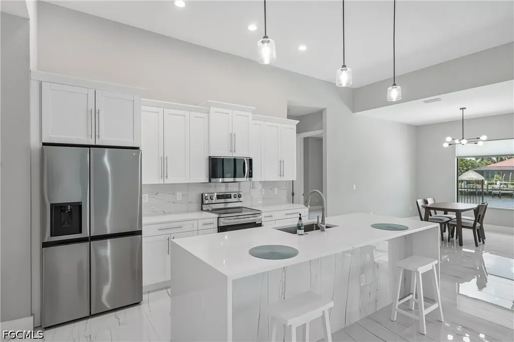 4916 SW 26th Avenue Cape Coral FL 33914