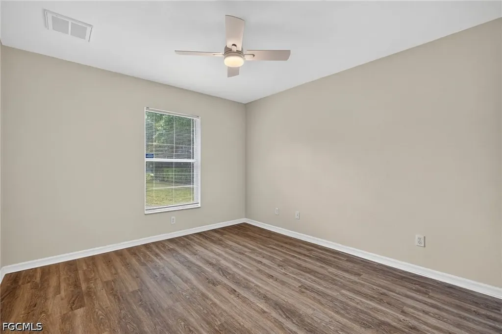 903 SE 5th Avenue Cape Coral FL 33990